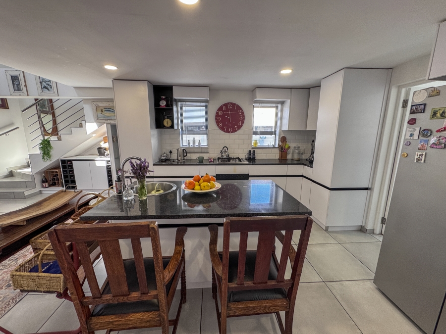 3 Bedroom Property for Sale in Sandy Point Western Cape